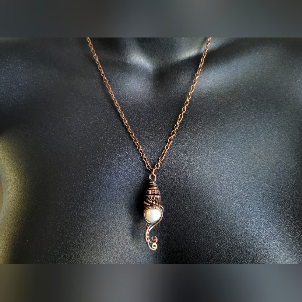 Handmade Pearl Wire Wrap Copper Sea Shell Necklace